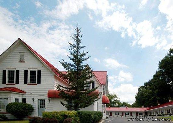 Econo Lodge Saint Albans Exteriör bild